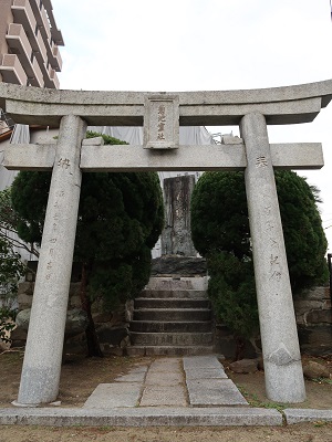 菊池霊社の写真