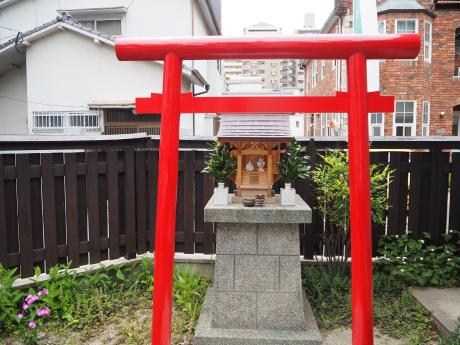 小春姫大明神の祠の写真