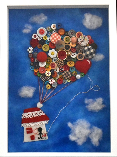 腹の上のポニョ「旅する風船」