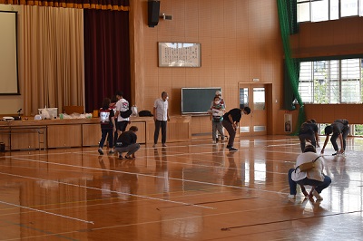 写真：避難者の設営