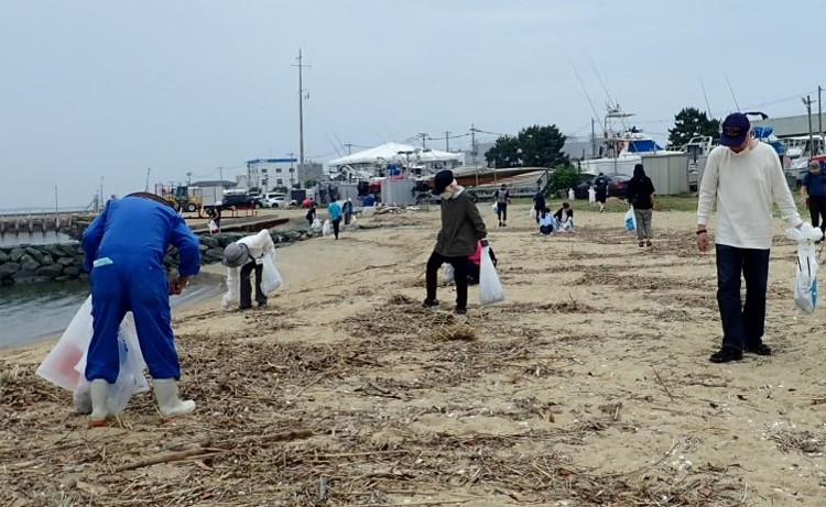 清掃の様子の写真_3