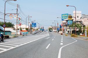 吉塚通りの様子