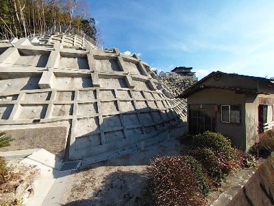 事例写真（がけ崩れ）