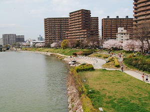 リバーフロントプレイスの写真