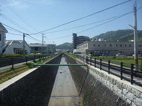 片江川後