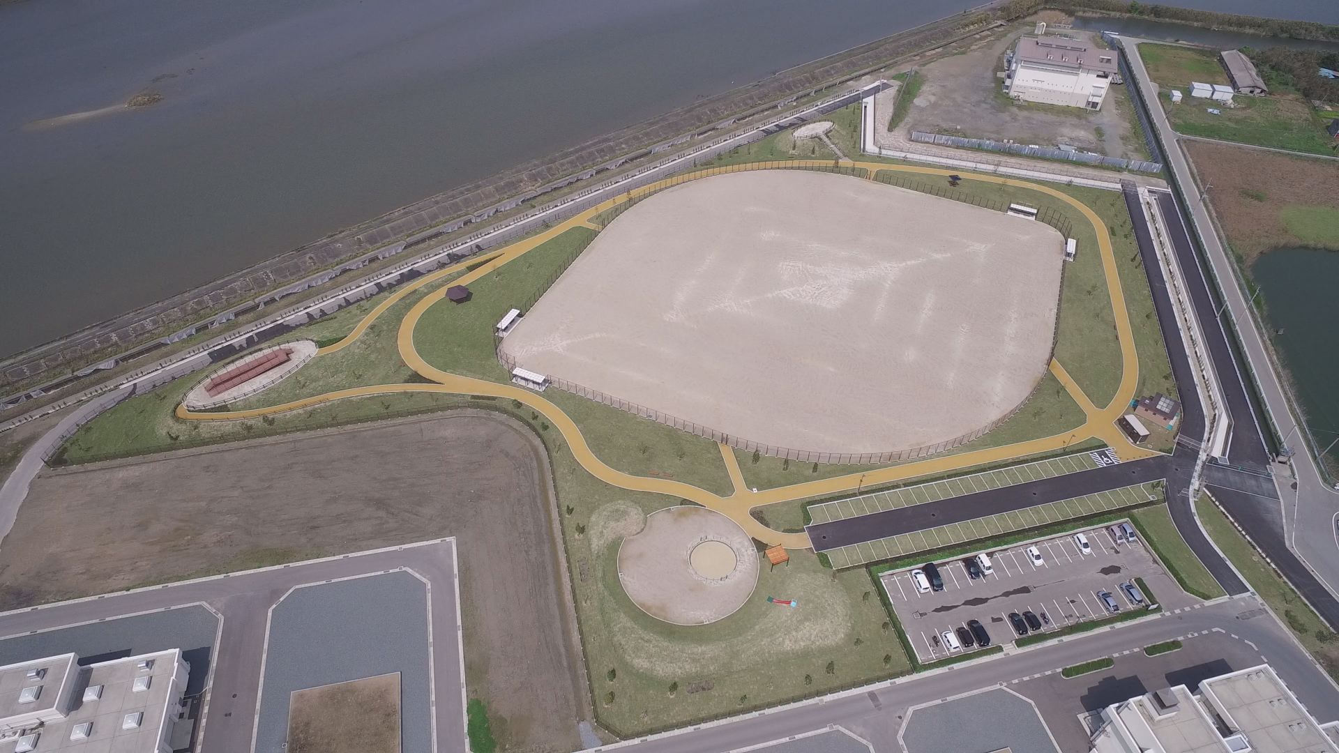 運動広場の画像