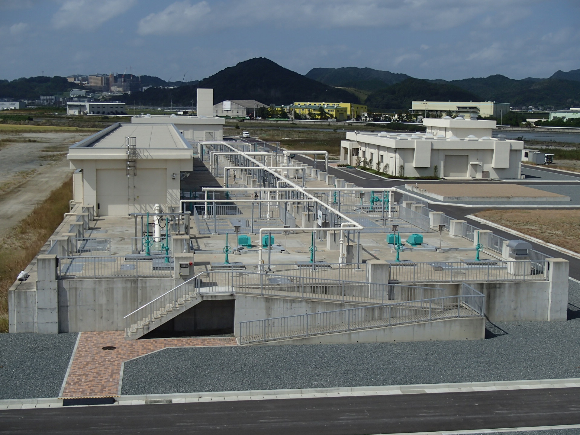 水処理棟の画像