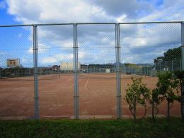 屋上テニスコートの写真