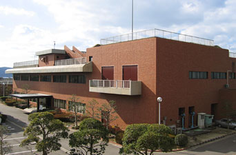 管理本館の写真