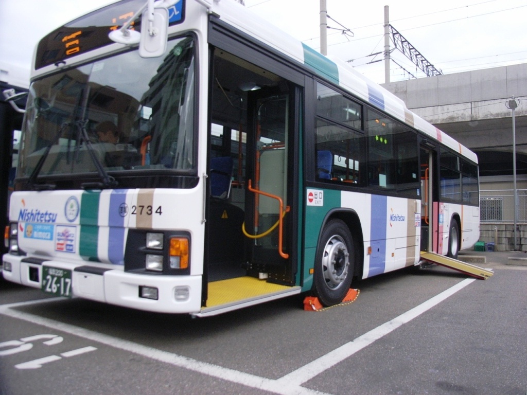 【画像】ノンステップバス