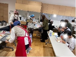 地域食堂が活動している様子