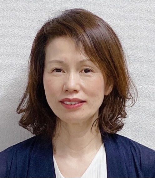 朝野愛子氏の顔写真