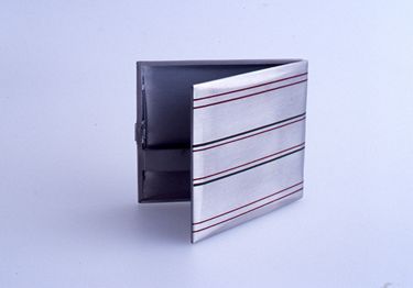 画像:シガレット・ケース