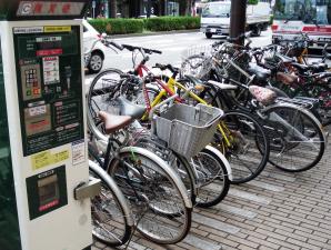 呉服町駅路上駐輪場２