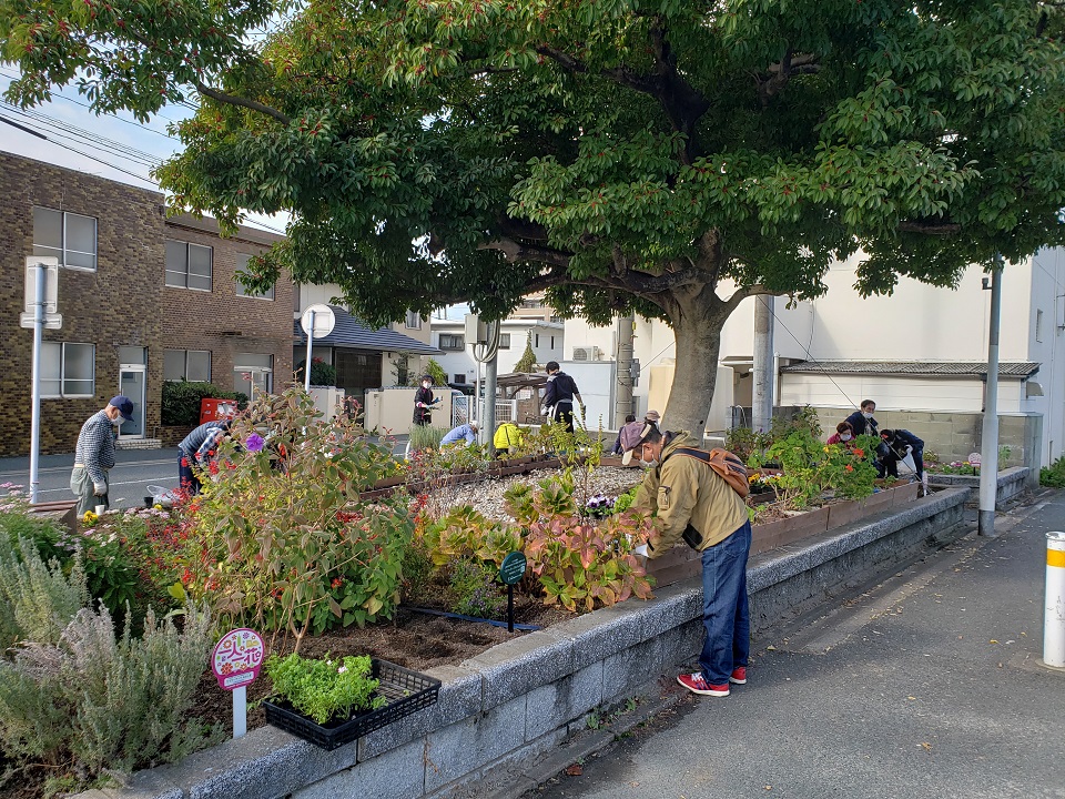 一人一花ボランティア花壇