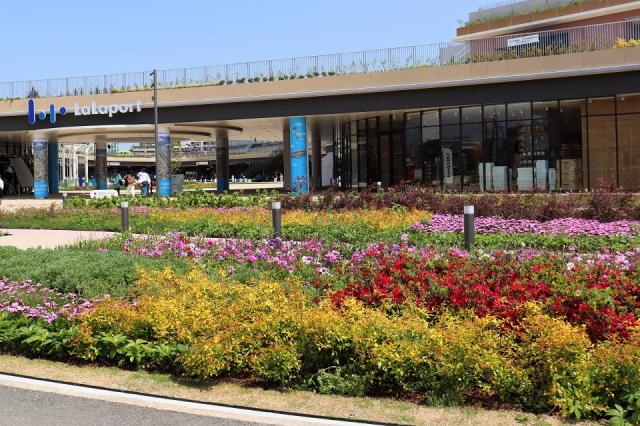 ららぽーと福岡入口