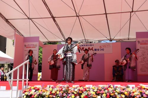 令和8年度博多区演舞台の様子(歌)