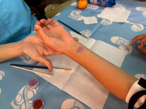 ボディジュエリーの画像