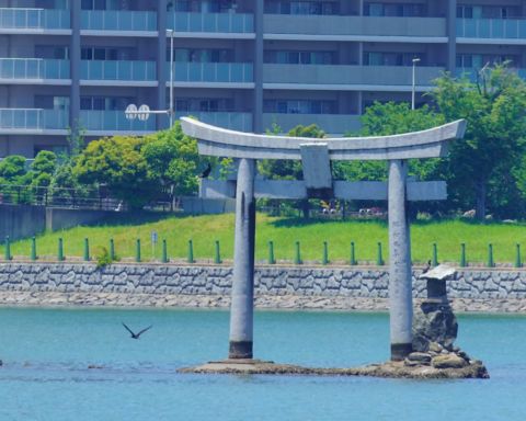 御島神社の鳥居