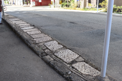 安全地帯の石畳