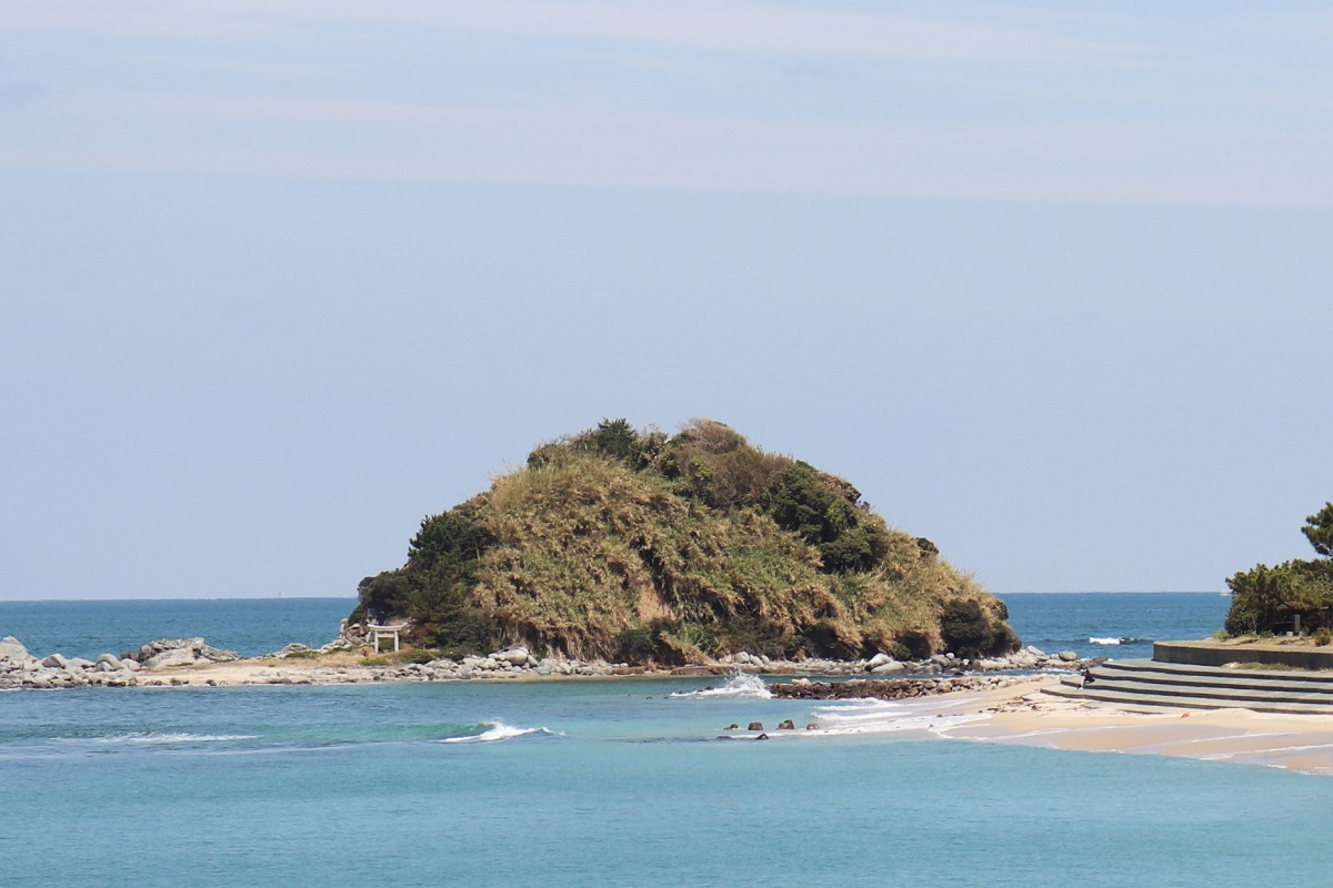 勝馬海岸 沖津宮