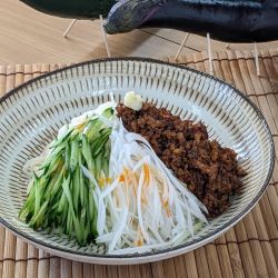 そうめんじゃじゃ麺風の写真