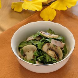 春菊とハムの粒マスタードサラダ写真