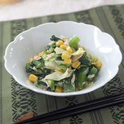 こまツナサラダの写真