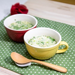 長ねぎと春菊のすり流しスープの写真