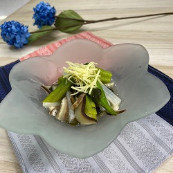 オクラとわかめの土佐和えの写真