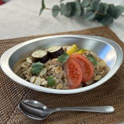 ワンパンビリヤ二の写真