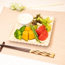 茹で野菜のヨーグルトソースの写真