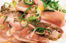 鶏たたきの写真