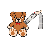 ぬいぐるみに掃除機をかけるイラスト