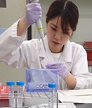 保環研で検査をしている様子の写真