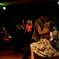 アーティストの画像（いわつなおこ/谷本仰/秋元多恵子/Bruno Mayo/Cinthia Dias）