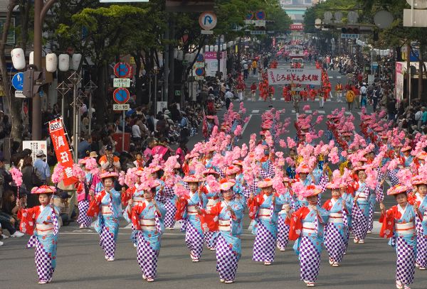 博多どんたく港まつり