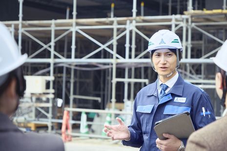 写真、社会人建築３