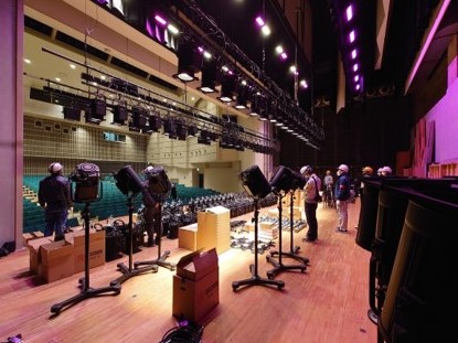 早良市民センターの舞台照明