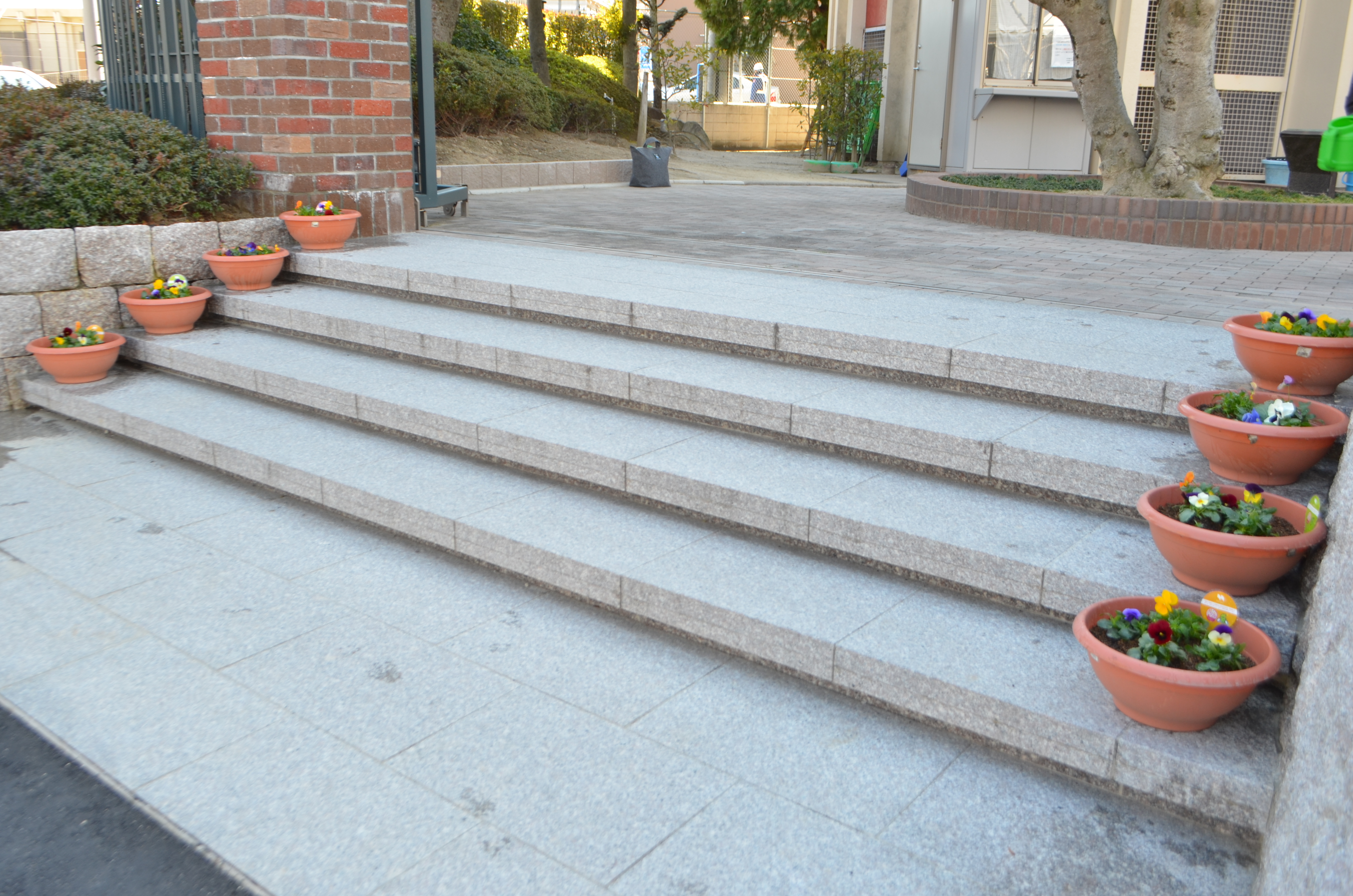 中村学園コンポストプランター