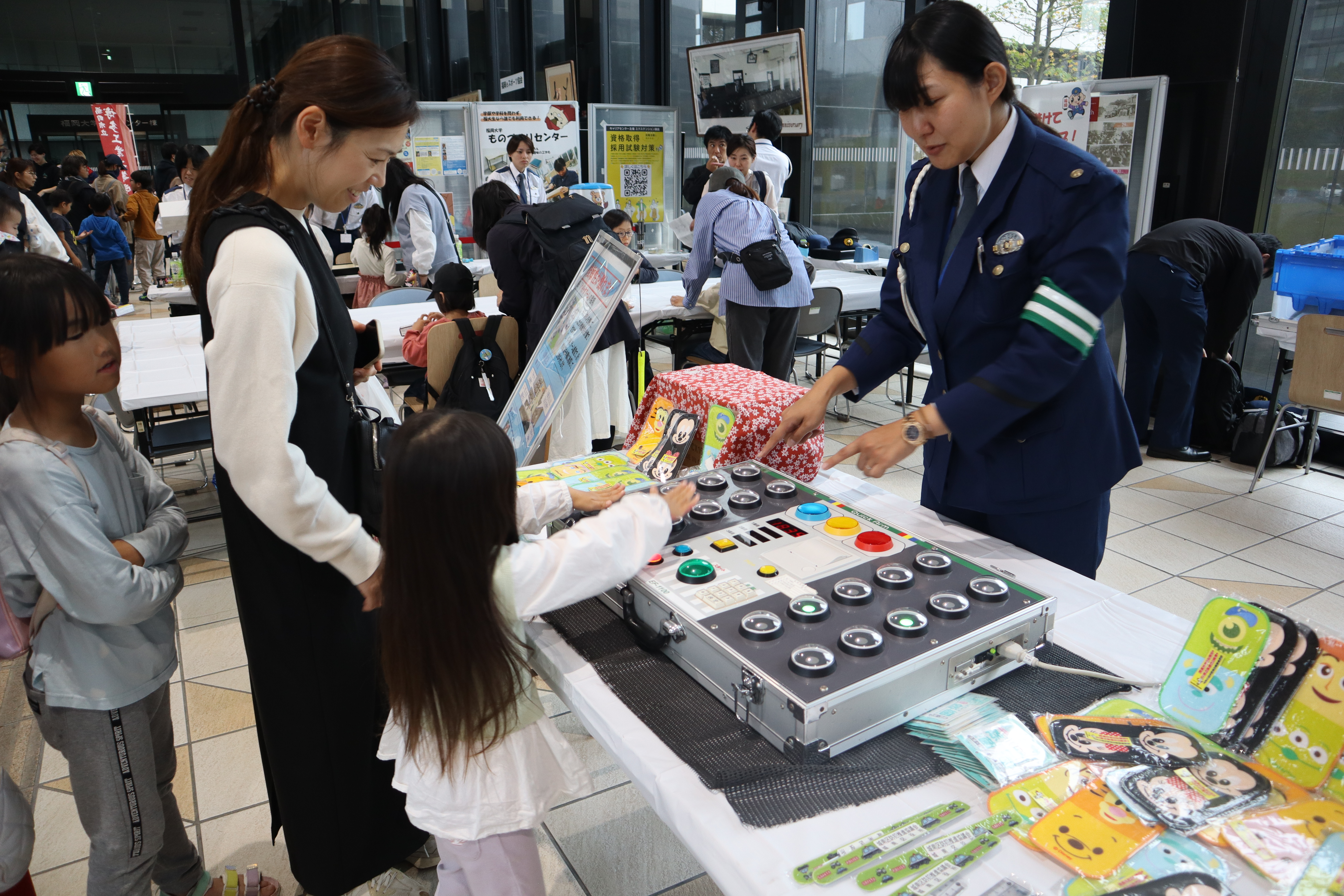 おまわりさんと遊ぼうの様子①