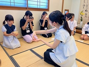 抹茶をいただきます