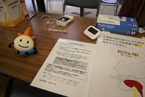 舌圧測定の機器とニッコりん