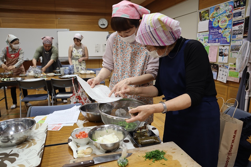 居酒屋風クッキング調理様子２