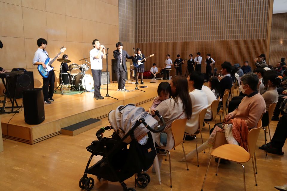 博多工業高校軽音楽部