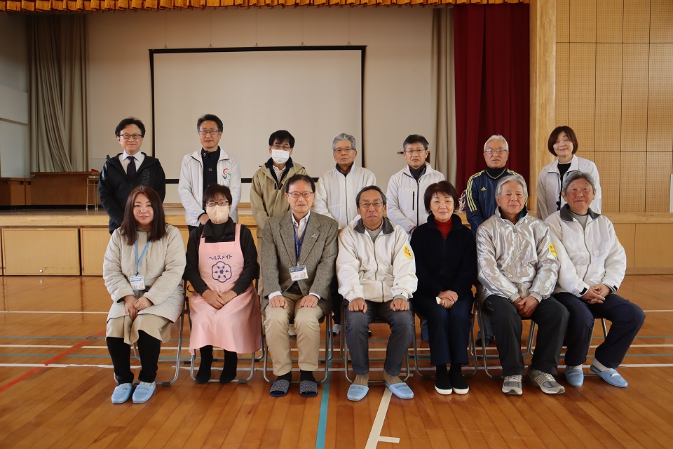 懇談後に校区の皆さんと