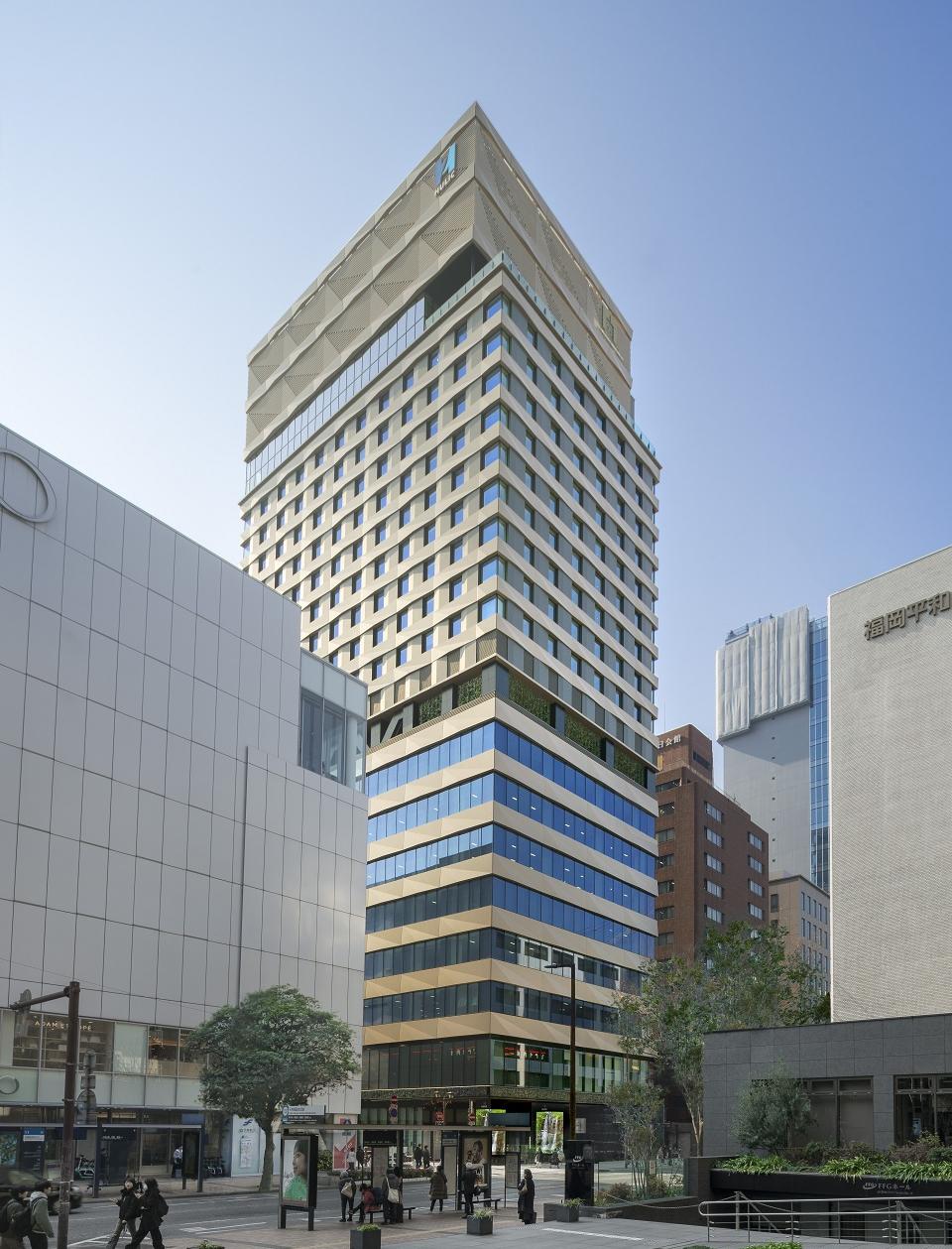 ヒューリックスクエア福岡天神の外観