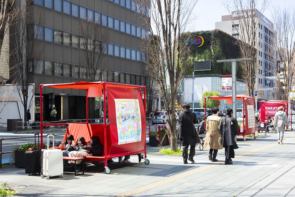 はかた駅前通りのイベント中の写真