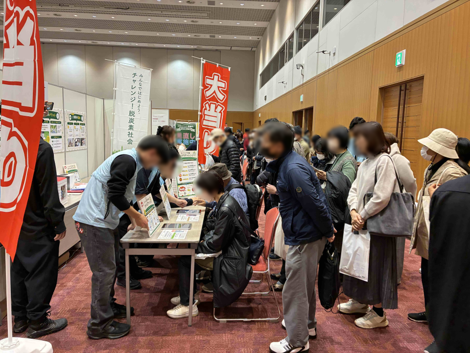 カーシェアのタイムアタックについて説明する様子①