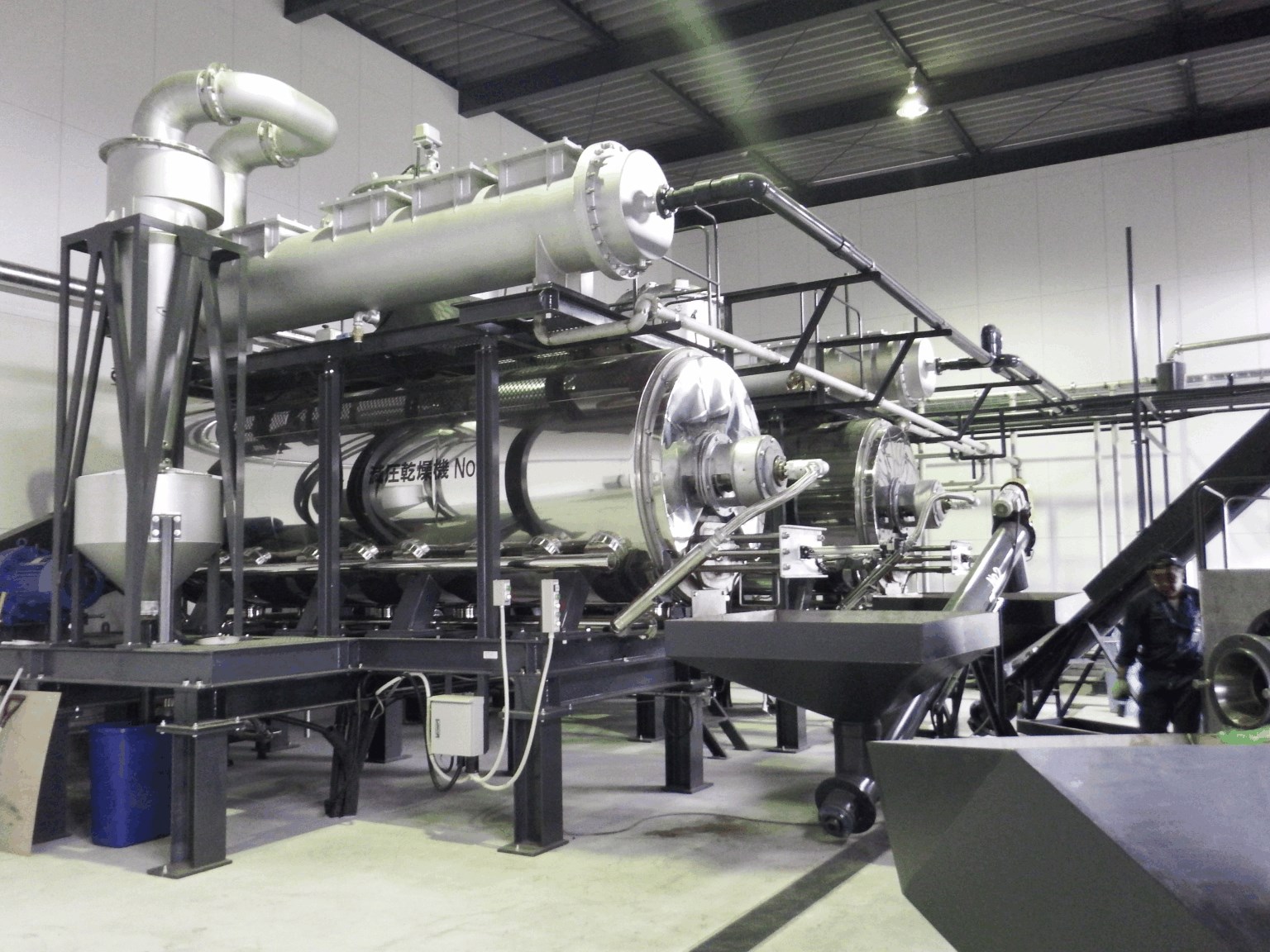 食品リサイクル施設(株式会社環境エイジェンシー)の内観の拡大画像